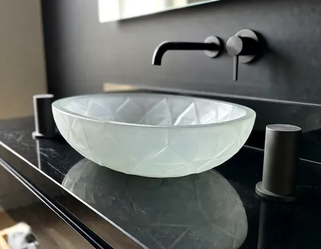 Esempio di lavabo in cristallo