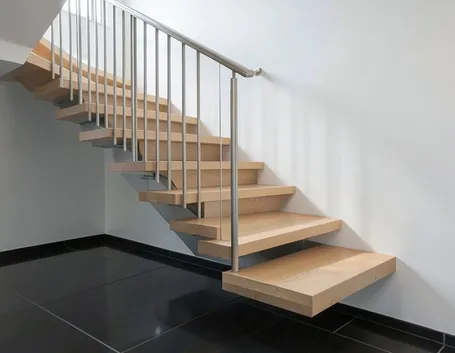 Scala in legno moderna