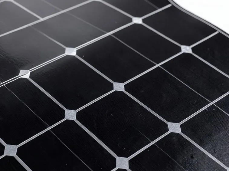 Modulo fotovoltaico flesso