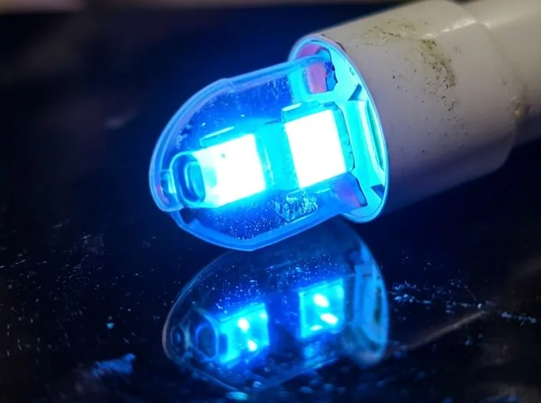 Lampada led accesa