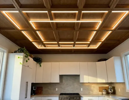Soffitto con strisce led