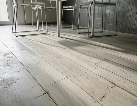 Esempio vinilico effetto legno