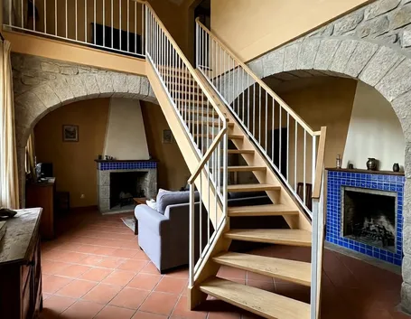 Tipica scala per soppalco in legno